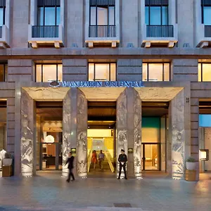 κάντε κράτηση εδώ