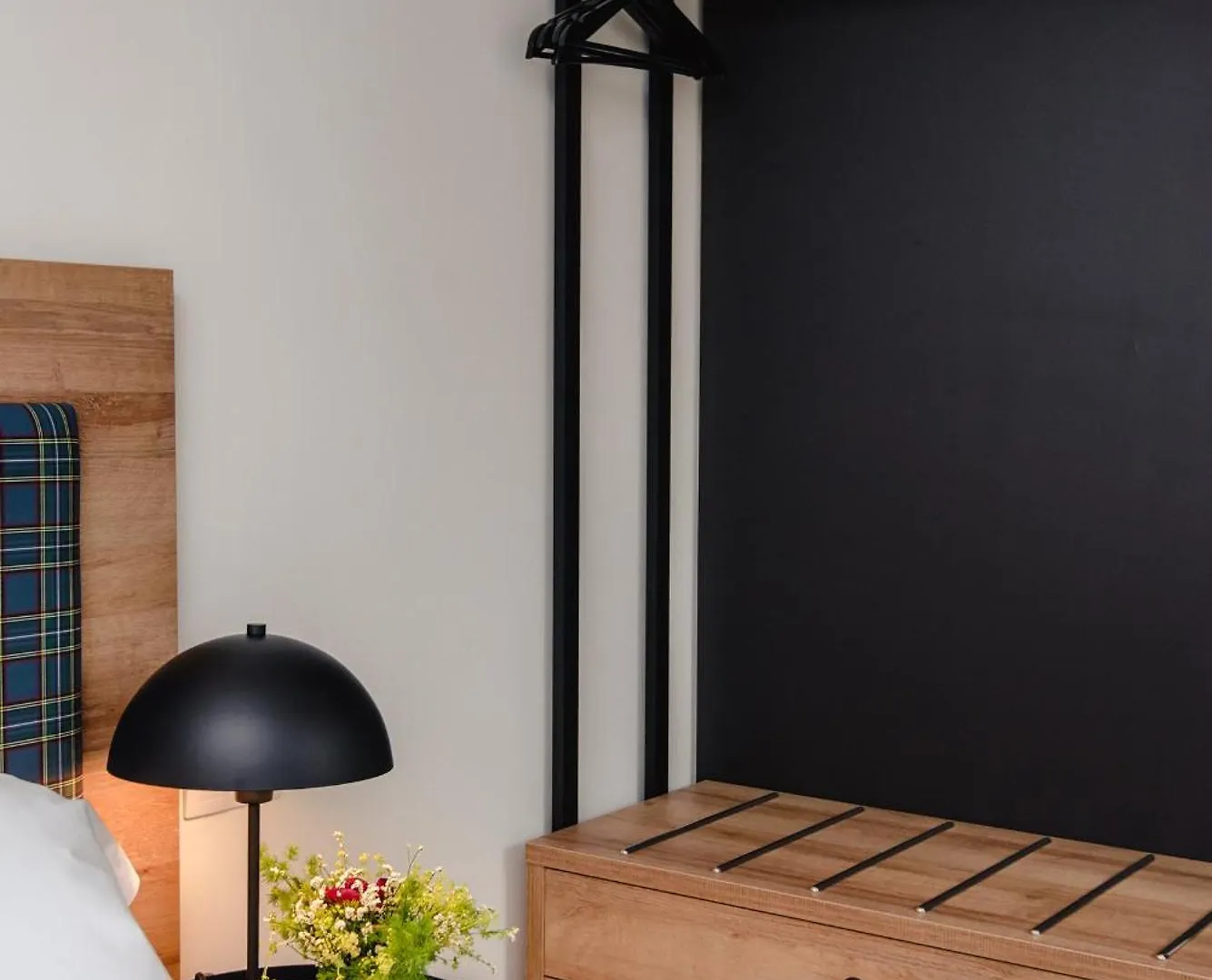 Latroupe La Granja Hostel Μπιλμπάο